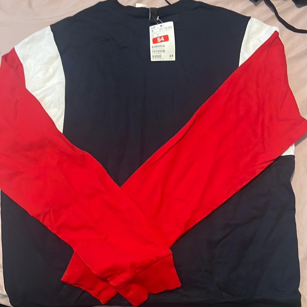 Sweatshirt